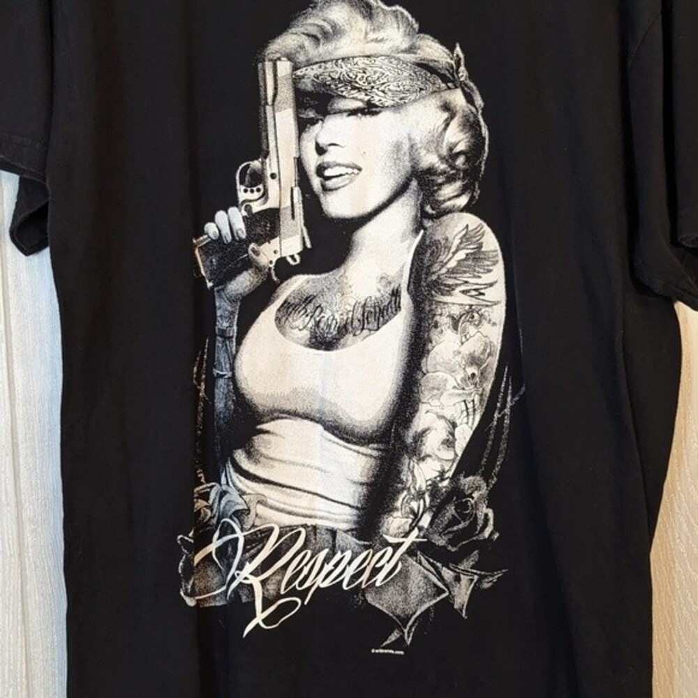 Marilyn Monroe Respect Tattoo Surf & Style Black Graphic Tee EUC SZ L - Picture 4 of 5
